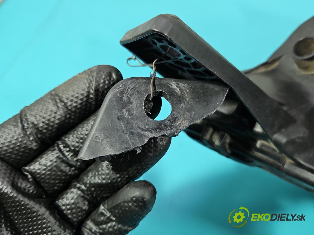 Ford Edge II 2014 - 2021 2.0 ECOBOOST: 245KM automatic 180 kW 1999 cm3 5- světlo pravý FK7B-13W029-CG (Pravé přední světlo)