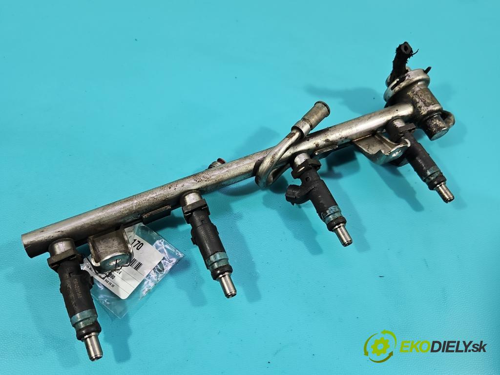 Audi A4 B6 2000-2004 2.0 20v 131 HP manual 96 kW 1984 cm3 4- vstrek 06B133551K (Vstrekovač paliva)