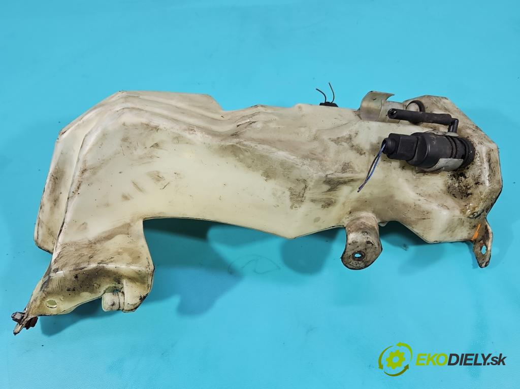 Audi A4 B6 2000-2004 2.0 20v 131 HP manual 96 kW 1984 cm3 4- nádržka tekutina: ostrekovačov 8E0955453AF