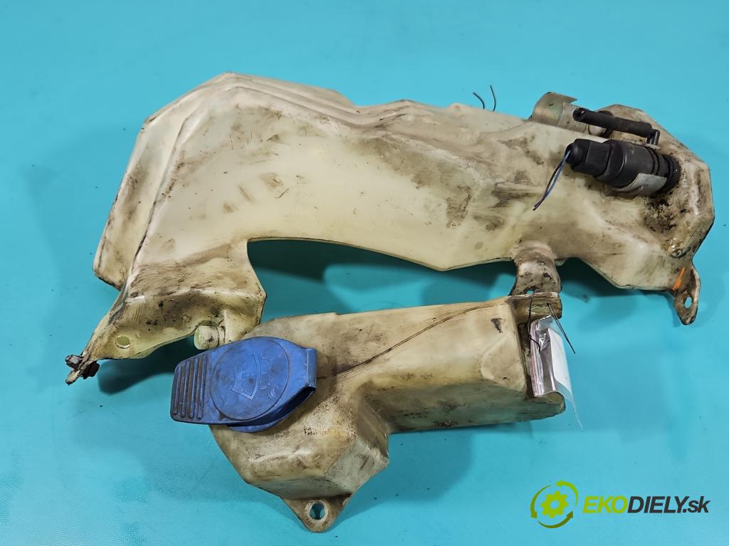 Audi A4 B6 2000-2004 2.0 20v 131 HP manual 96 kW 1984 cm3 4- nádržka tekutina: ostrekovačov 8E0955453AF