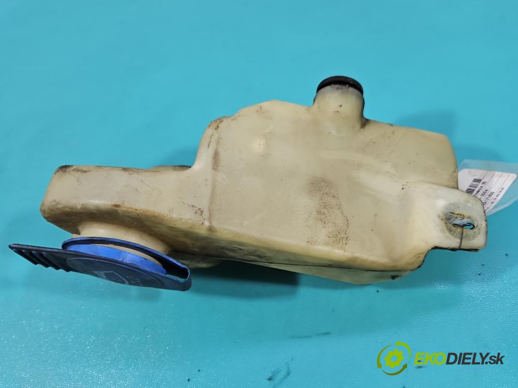 Audi A4 B6 2000-2004 2.0 20v 131 HP manual 96 kW 1984 cm3 4- nádržka tekutina: ostrekovačov 8E0955453AF