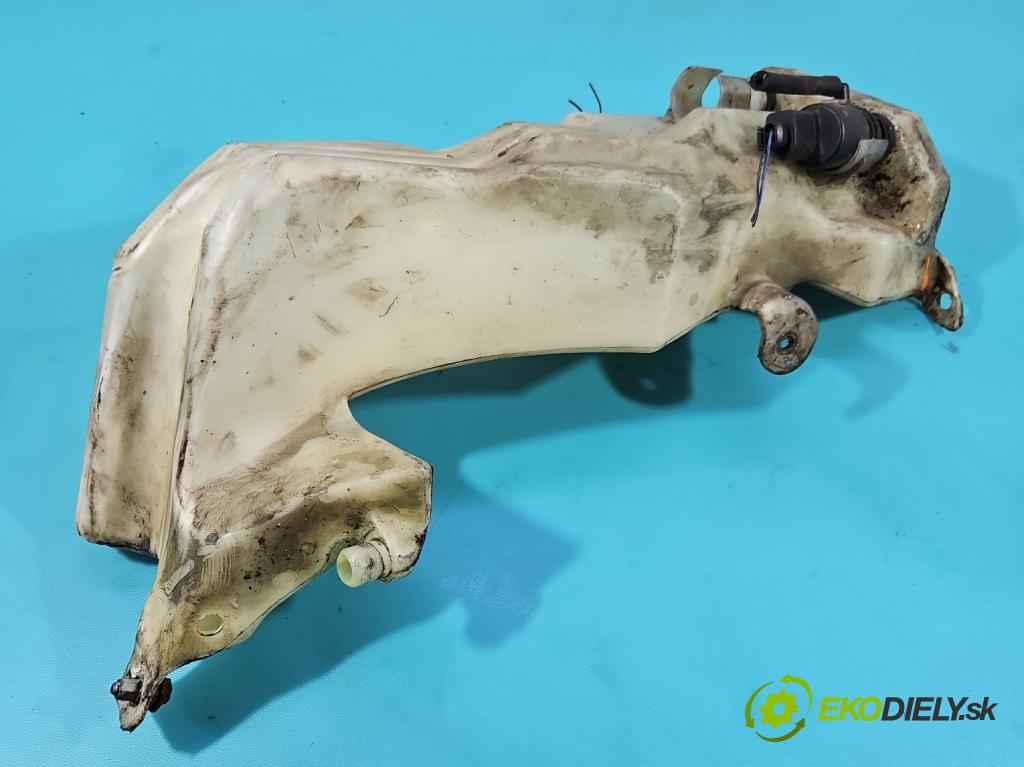 Audi A4 B6 2000-2004 2.0 20v 131 HP manual 96 kW 1984 cm3 4- nádržka tekutina: ostrekovačov 8E0955453AF