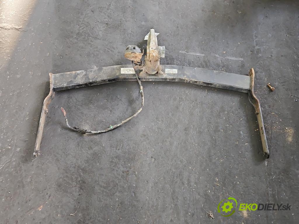 Vw Touran I 2003-2015 1.9 tdi 101 hp manual 74 kW 1896 cm3 5- oko tažné  (Tažné zařízení)