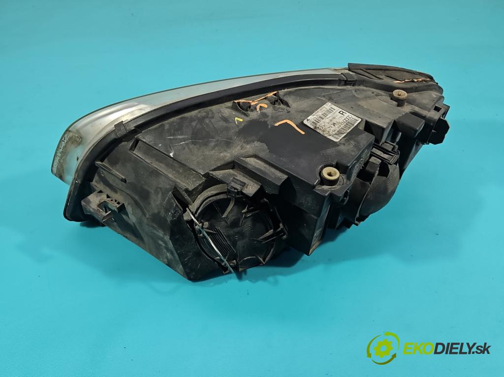 Audi A4 B7 2004-2008 1.9 tdi 116 HP manual 85 kW 1896 cm3 5- Reflektor: pravý 8E0941004AJ (Svetlo predné pravé)