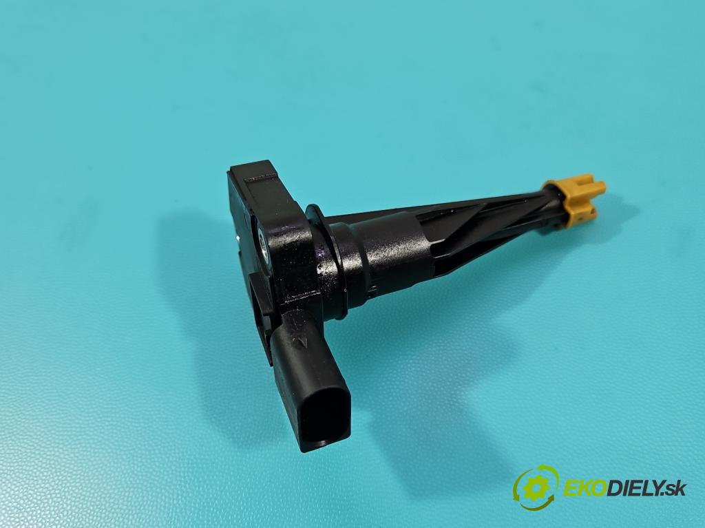 Bmw 3 F30 2011-2018 2.0d 184hp manual 135 kW 1995 cm3 4- snímač úroveň: oleja: 8608780 (Snímač)