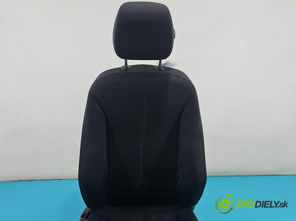 Bmw 3 F30 2011-2018 2.0d 184 hp manual 135 kW 1995 cm3 4- Sedadlo pravý  (Sedadlo)