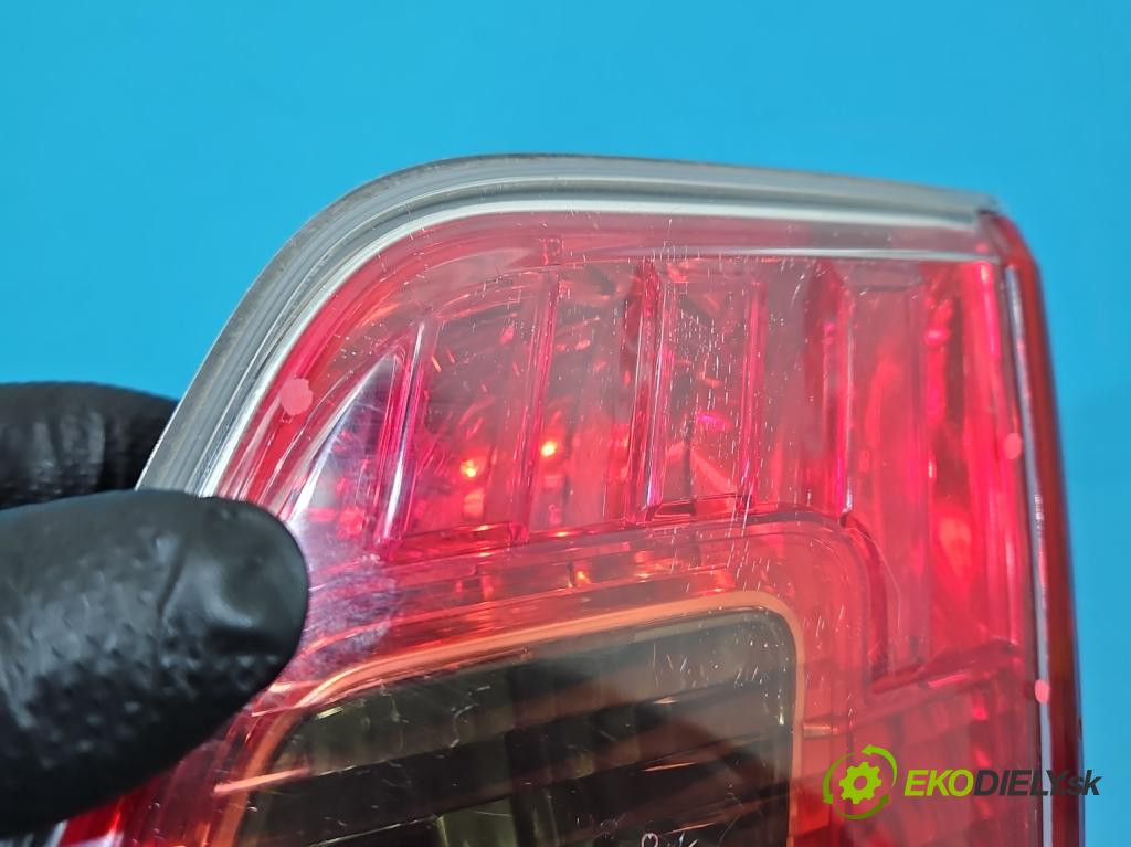 Toyota Avensis III T27 2009-2018 2.0 D4D 126 hp manual 93 kW 1998 cm3 4- světlo zadní pravé  (Klika dveří ostatní)