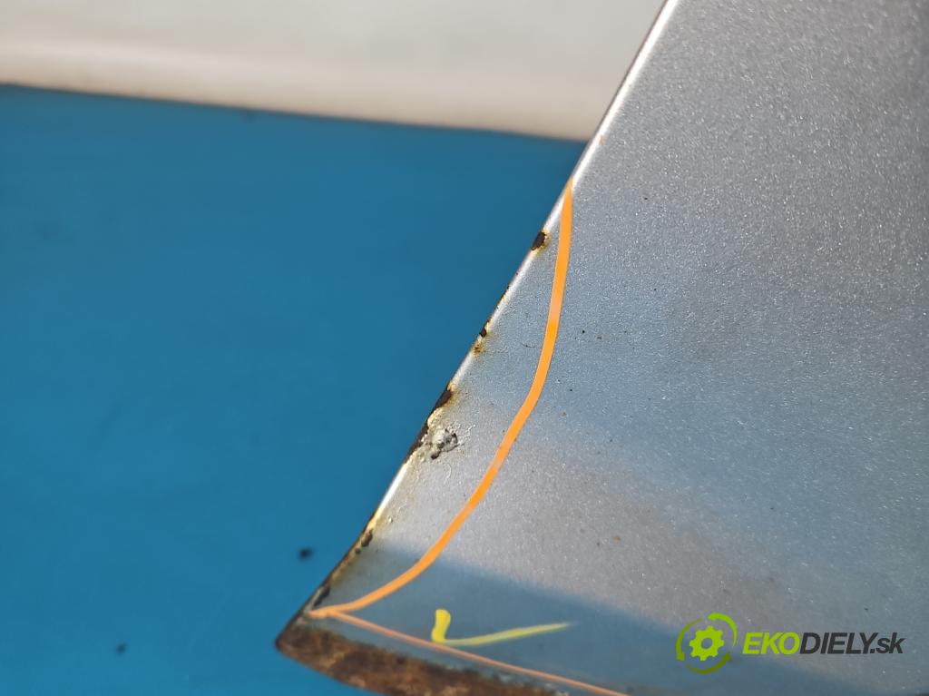 Audi A6 C6 2004-2011 2.7 TDI 179KM automatic 132 kW 2698 cm3 5- blatník predné pravý  (Kľučka dverí ostatné)