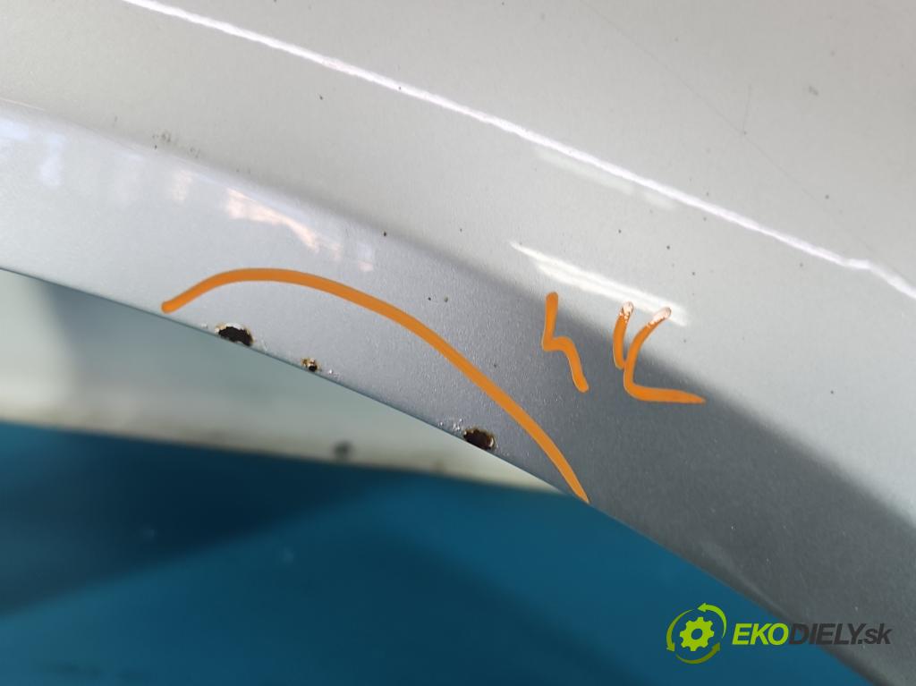 Audi A6 C6 2004-2011 2.7 TDI 179KM automatic 132 kW 2698 cm3 5- blatník predné pravý  (Kľučka dverí ostatné)