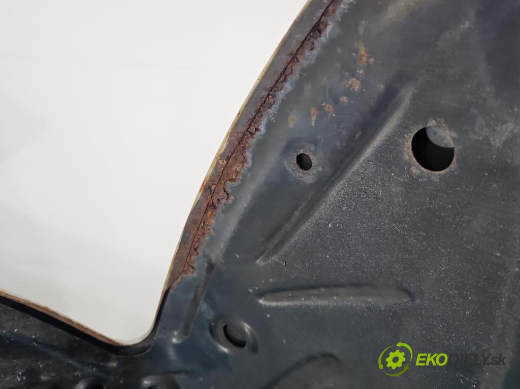 Audi A6 C6 2004-2011 2.7 TDI 179KM automatic 132 kW 2698 cm3 5- blatník predné pravý  (Kľučka dverí ostatné)