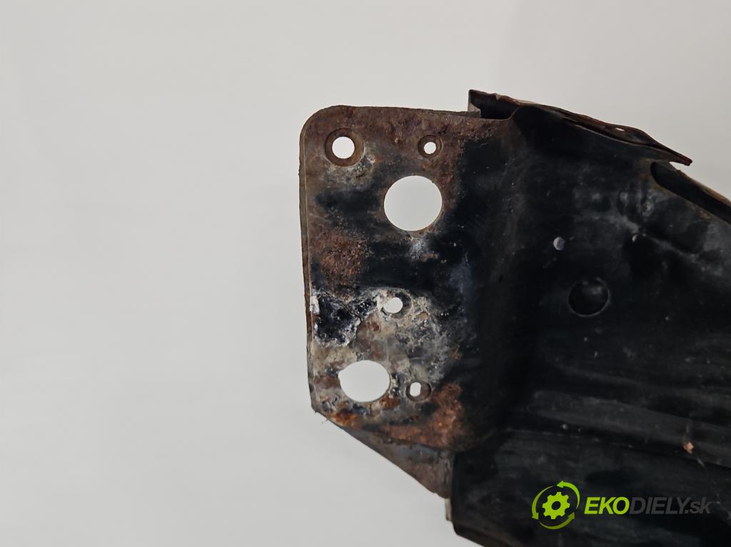 Audi A6 C6 2004-2011 2.7 TDI 179KM automatic 132 kW 2698 cm3 5- blatník predné pravý  (Kľučka dverí ostatné)