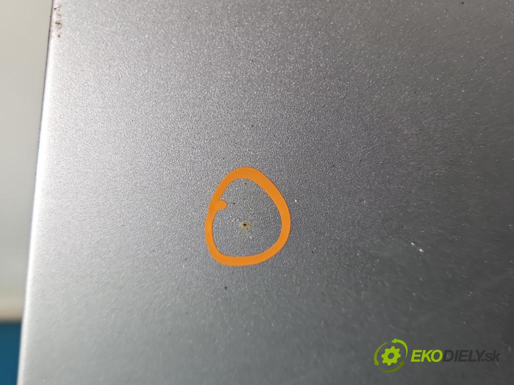 Audi A6 C6 2004-2011 2.7 TDI 179KM automatic 132 kW 2698 cm3 5- blatník predné pravý  (Kľučka dverí ostatné)