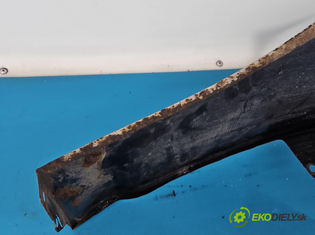 Audi A6 C6 2004-2011 2.7 TDI 179KM automatic 132 kW 2698 cm3 5- blatník predné pravý  (Kľučka dverí ostatné)