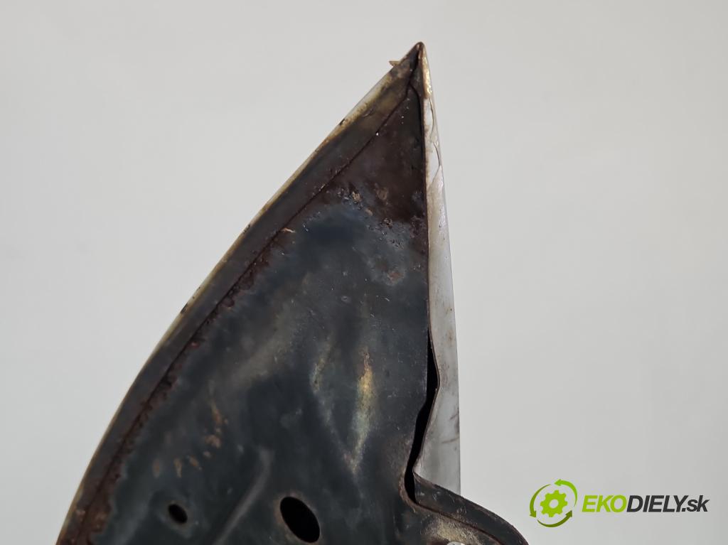 Audi A6 C6 2004-2011 2.7 TDI 179KM automatic 132 kW 2698 cm3 5- blatník predné pravý  (Kľučka dverí ostatné)