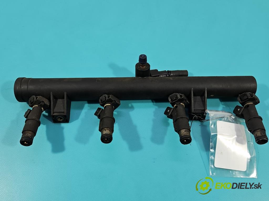 Citroen Xsara II 2000-2004 2.0 16V 136 HP manual 100 kW 1997 cm3 5- vstrek  (Vstrekovač paliva)