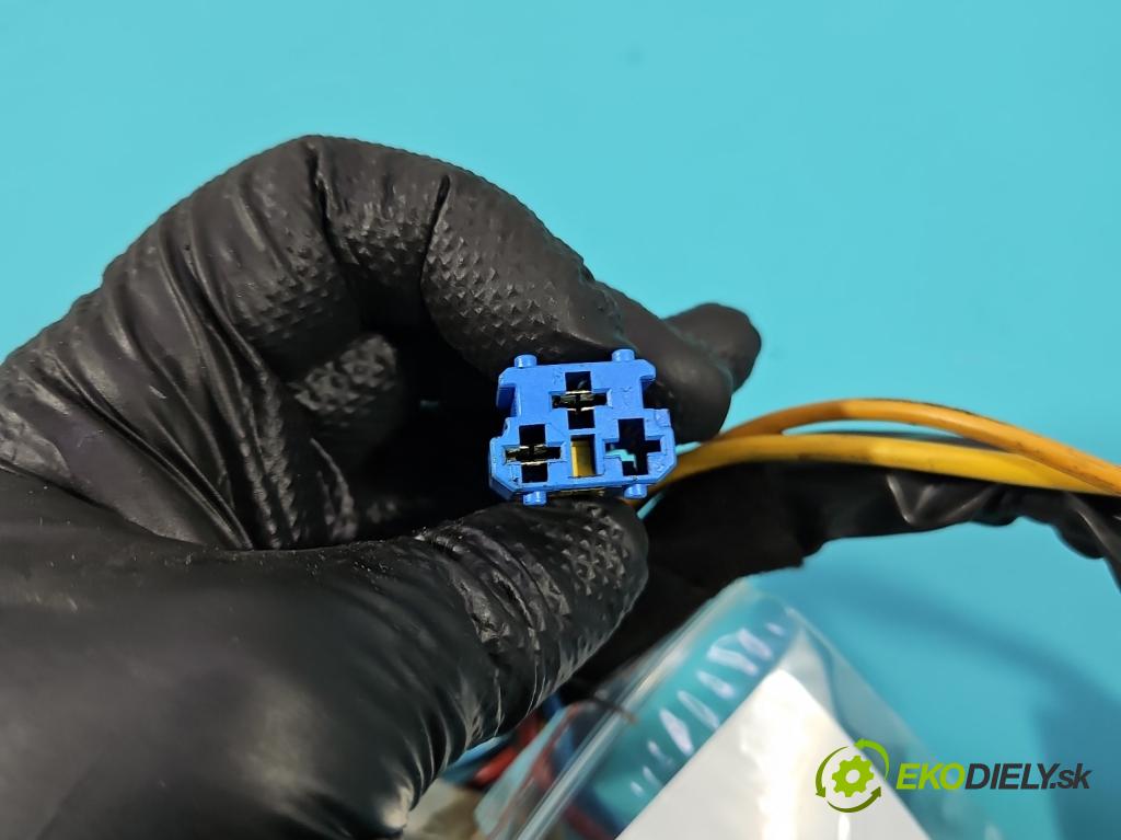 Citroen Xsara II 2000-2004 2.0 16V 136 HP manual 100 kW 1997 cm3 5- Spínačka (Spínacia skrinka)