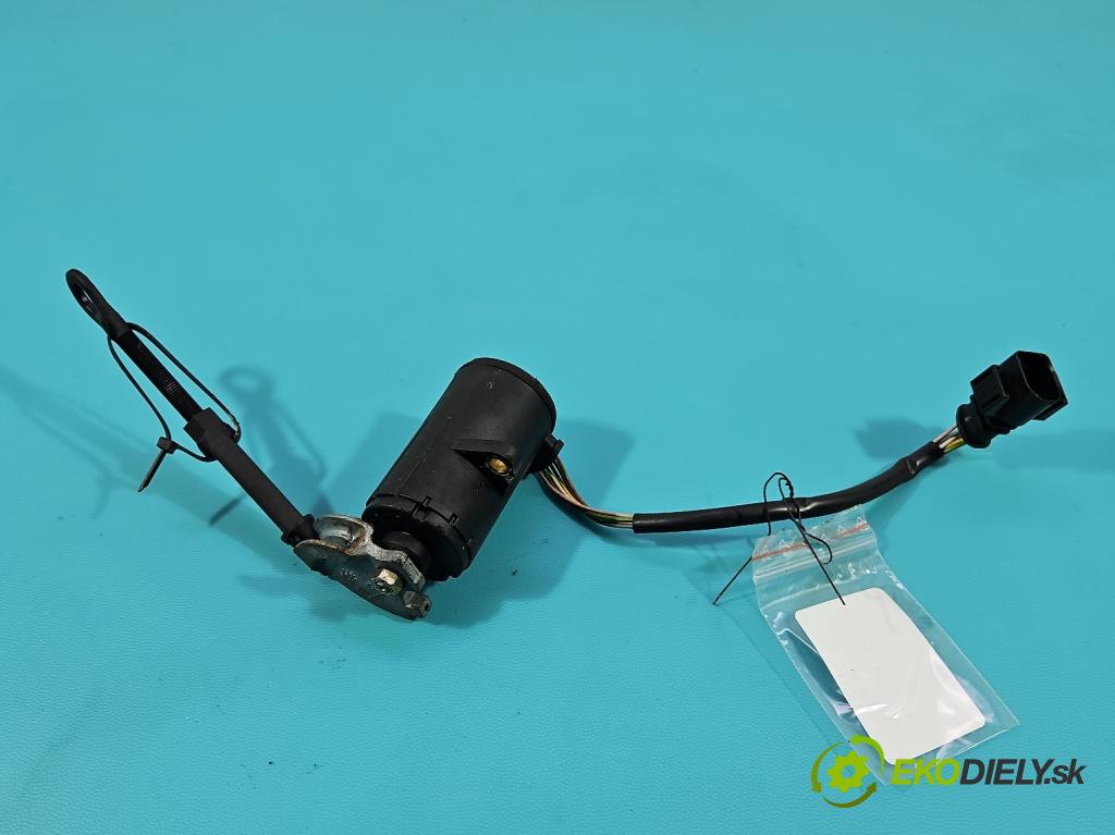 Audi A4 B5 1994-2001 1.9 tdi 90 HP manual 66 kW 1896 cm3 4- pedal plyn potenciometr: 0205001032