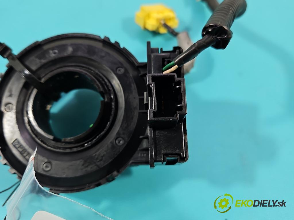 Honda Jazz II 2002-2008 1.3 83 HP manual 61 kW 1339 cm3 5- Páska: airbag  (Airbag)