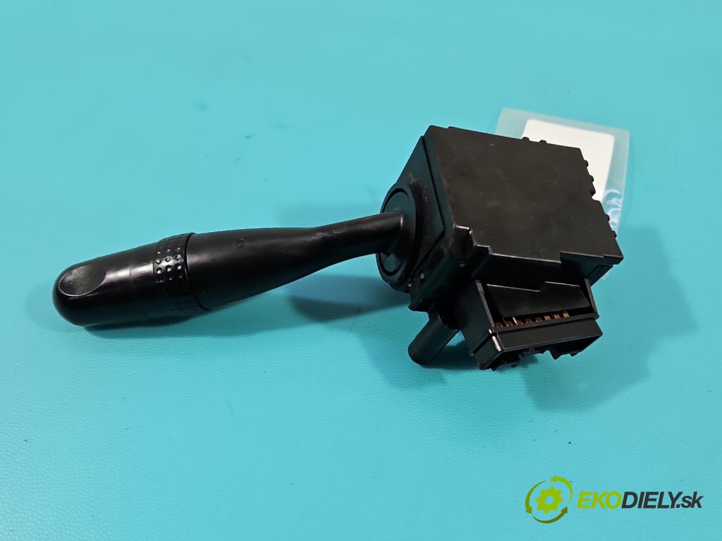 Suzuki SX4 I 2006-2014 2.0 16v 143 HP automatic 105 kW 1995 cm3 5- prepínač stieračov  (Prepínacie páčky pod volantom)