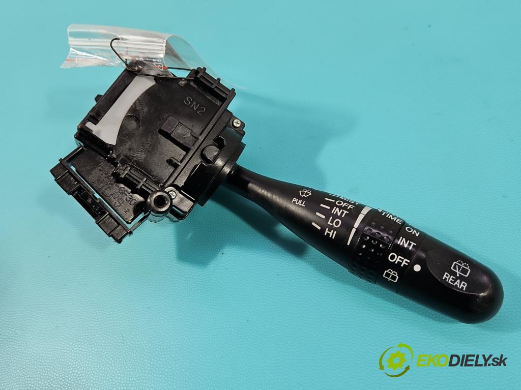 Suzuki SX4 I 2006-2014 2.0 16v 143 HP automatic 105 kW 1995 cm3 5- prepínač stieračov  (Prepínacie páčky pod volantom)