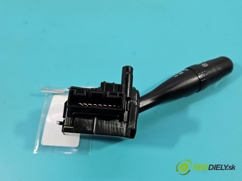 Suzuki SX4 I 2006-2014 2.0 16v 143 HP automatic 105 kW 1995 cm3 5- prepínač stieračov  (Prepínacie páčky pod volantom)