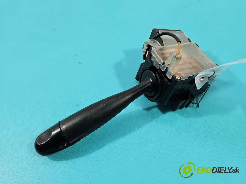 Suzuki SX4 I 2006-2014 2.0 16v 143 HP automatic 105 kW 1995 cm3 5- prepínač smeroviek 173744 (Prepínacie páčky pod volantom)