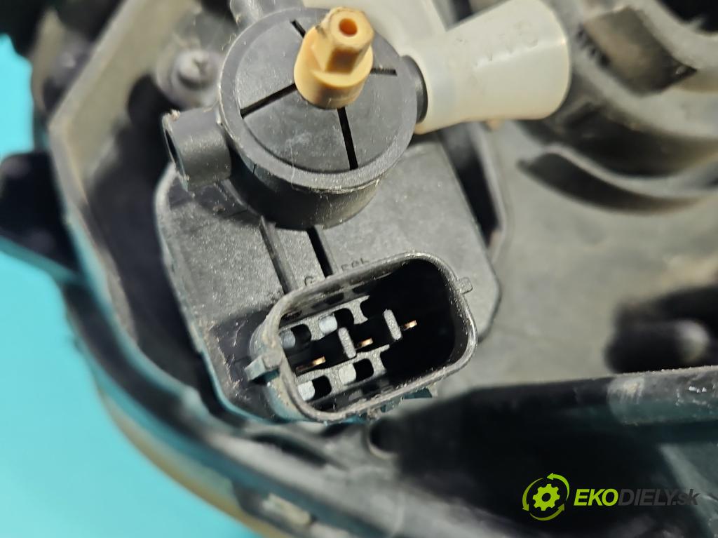 Honda Jazz II 2002-2008 1.3 83 HP manual 61 kW 1339 cm3 5- Reflektor: pravý  (Svetlo predné pravé)