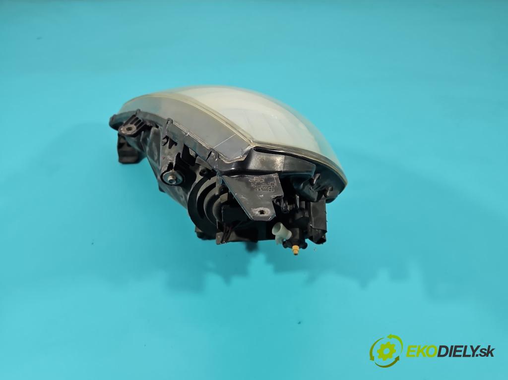 Honda Jazz II 2002-2008 1.3 83 HP manual 61 kW 1339 cm3 5- Reflektor: pravý  (Svetlo predné pravé)