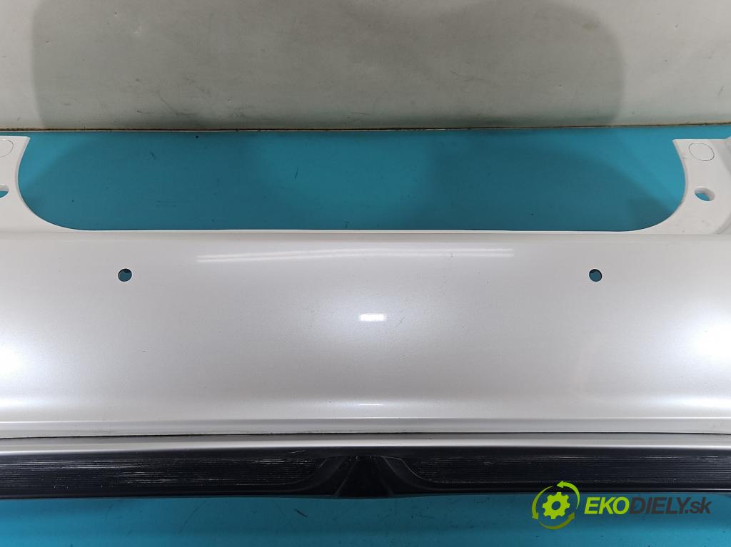 Lexus CT 2010-2022 1.8 VVTI 99 hp automatic 73 kW 1798 cm3 5- nárazník zadní  (Klika dveří ostatní)