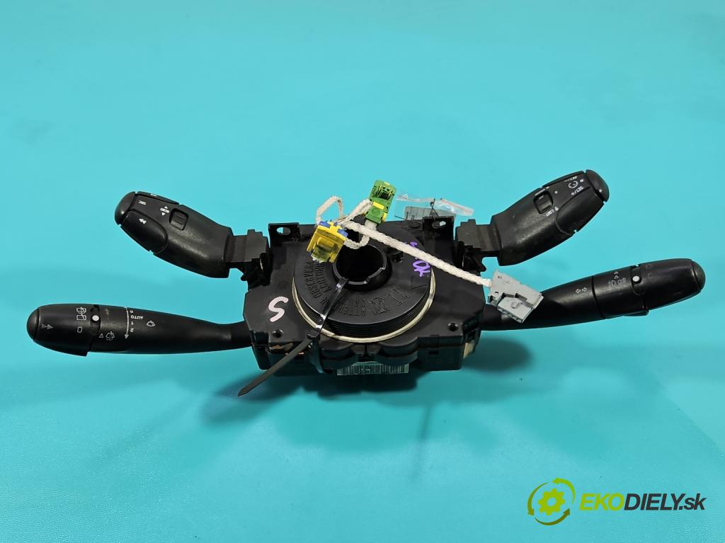 Peugeot 307 2.0 16V 136 HP manual 100 kW 1997 cm3 3- prepínač komplex: 96605656XT (Prepínacie páčky pod volantom)