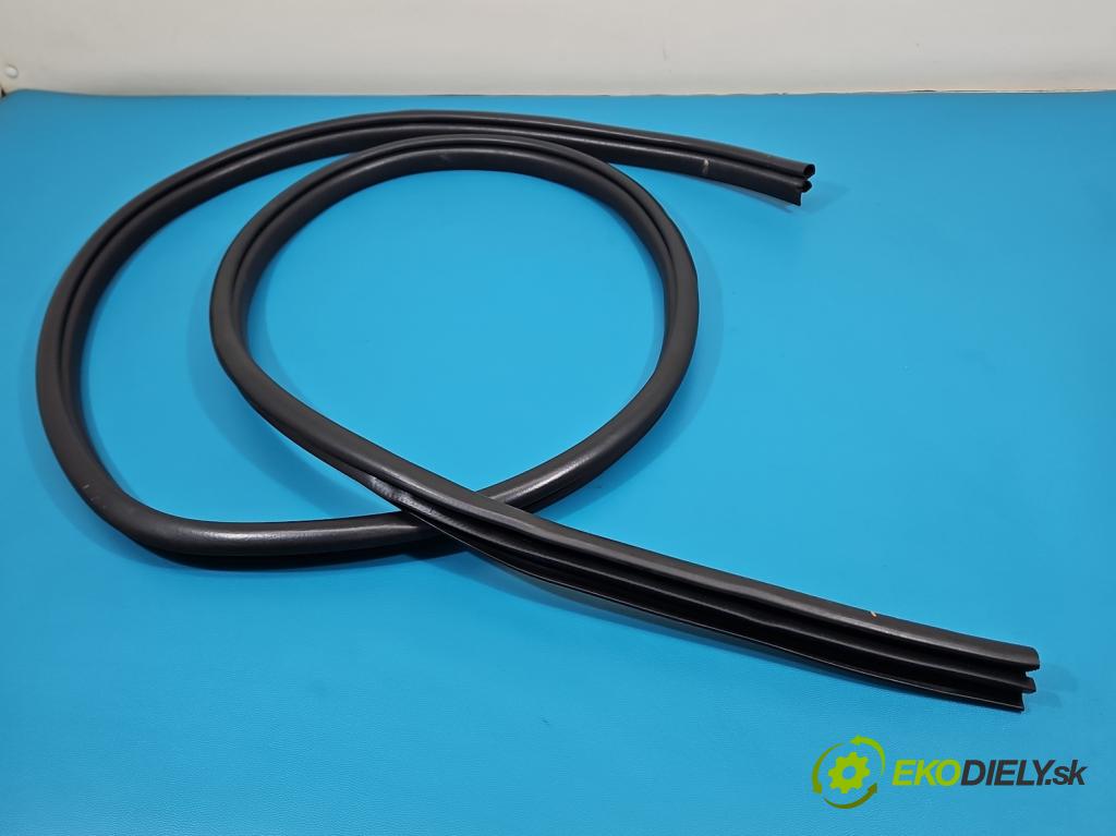 Lexus CT 2010-2022 1.8 VVTI 99 hp automatic 73 kW 1798 cm3 5- Těsnění: dveře zadní pravé 0030-1327 (Karoserie ostatní)