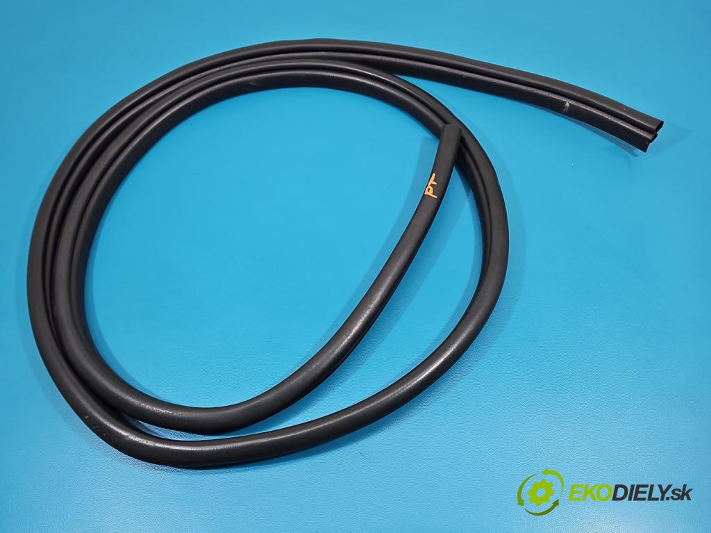 Lexus CT 2010-2022 1.8 VVTI 99 hp automatic 73 kW 1798 cm3 5- Těsnění: dveře zadní pravé 0030-1327 (Karoserie ostatní)