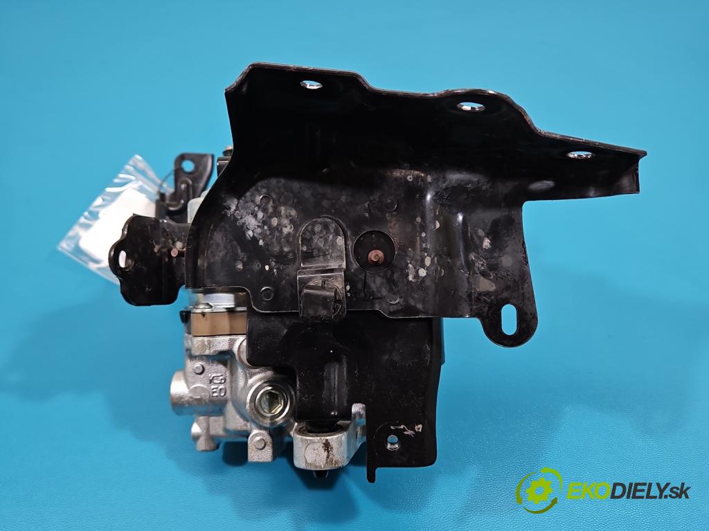 Lexus CT 2010-2022 1.8 VVTI 99 hp automatic 73 kW 1798 cm3 5- čerpadlo Brzda: 47070-12010 (Posilovač brzd)