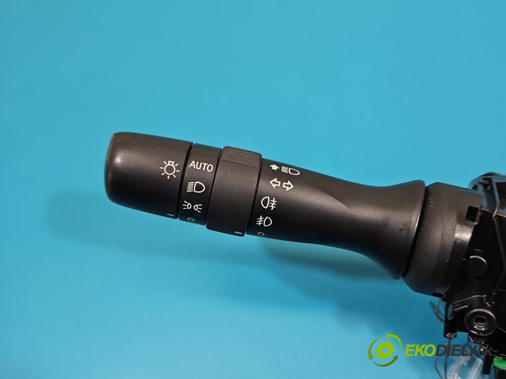 Lexus CT 2010-2022 1.8 VVTI 99 HP automatic 73 kW 1798 cm3 5- prepínač komplex: 42111-17F534 (Prepínacie páčky pod volantom)