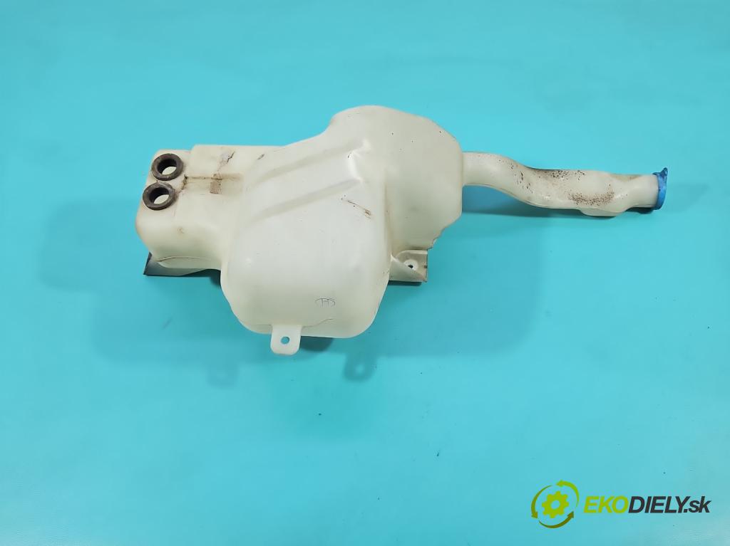Suzuki SX4 I 2006-2014 2.0 16v 143 HP automatic 105 kW 1995 cm3 5- nádržka tekutina: ostrekovačov