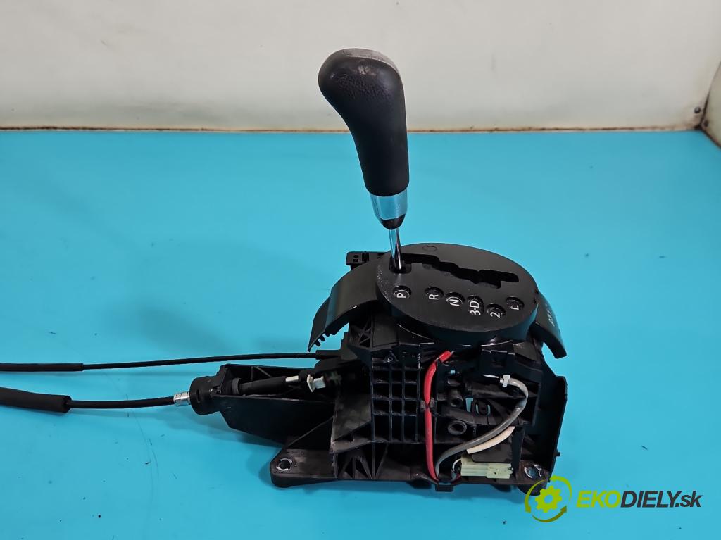 Suzuki SX4 I 2006-2014 2.0 16v 143 HP automatic 105 kW 1995 cm3 5- Páka: Změny: stupeň,rýchlosť  (Rýchlostná páka (kulisa))