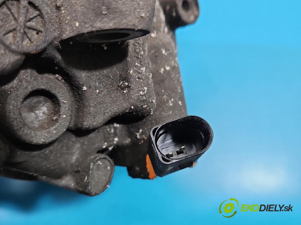 Skoda Octavia III 2013- 1.6 tdi 110 HP manual 81 kW 1598 cm3 5- Kompresor: klimatizácie 5Q0820803D (Kompresor klimatizácie)