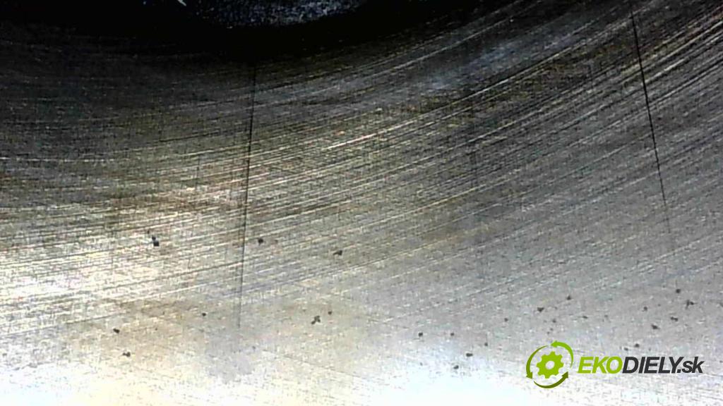 Volvo V40 II 2012-2019 1.6 T3 150 HP manual 110 kW 1596 cm3 5- motor benzín: B4164T3