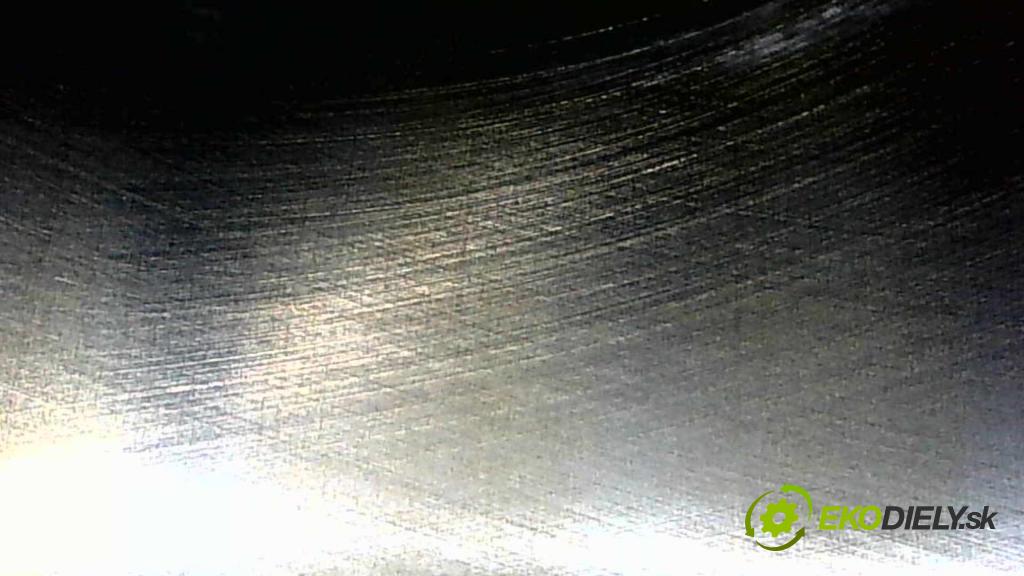 Volvo V40 II 2012-2019 1.6 T3 150 HP manual 110 kW 1596 cm3 5- motor benzín: B4164T3