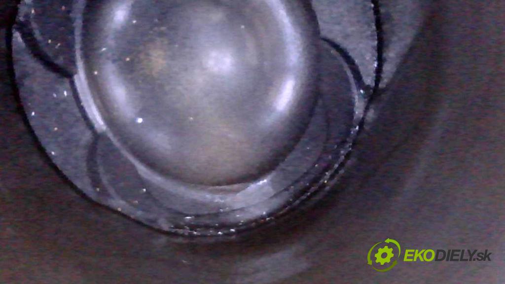 Volvo V40 II 2012-2019 1.6 T3 150 HP manual 110 kW 1596 cm3 5- motor benzín: B4164T3