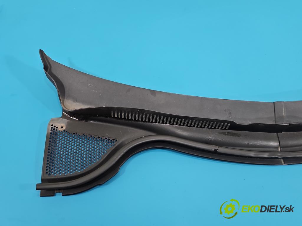 Vw Passat CC 2008-2016 2.0 TDI 140 HP manual 103 kW 1968 cm3 4- torpédo 3C8819404 (Torpédo (plast pod čelným sklom))