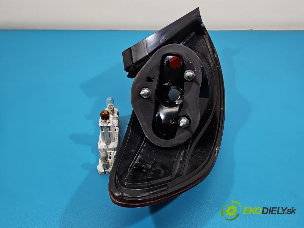 Vw Passat CC 2008-2016 2.0 TDI 140 hp manual 103 kW 1968 cm3 4- světlo zadní pravé 3C8945096D (Klika dveří ostatní)