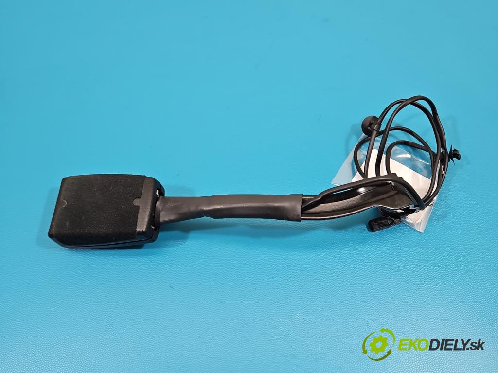 Vw Passat CC 2008-2016 2.0 TDI 140 HP manual 103 kW 1968 cm3 4- pas bezpečnosť: predné ľavý 1K8857755E