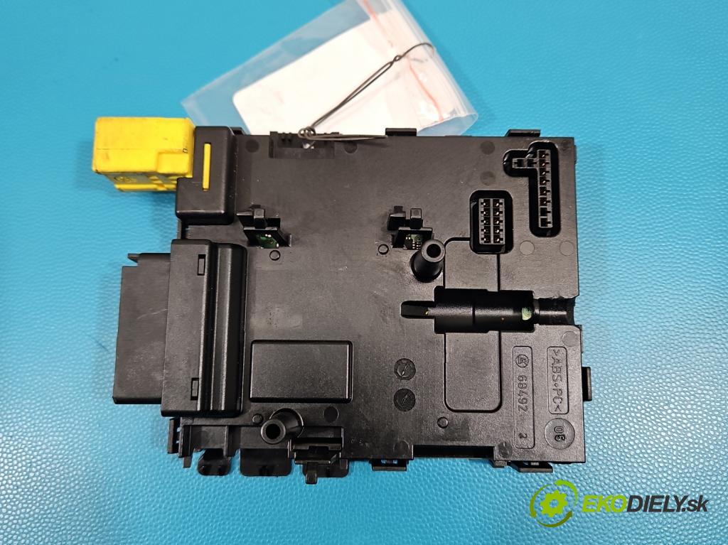 Vw Passat CC 2008-2016 2.0 TDI 140 hp manual 103 kW 1968 cm3 4- snímač úhlu otáčet se: 3C0953549AK