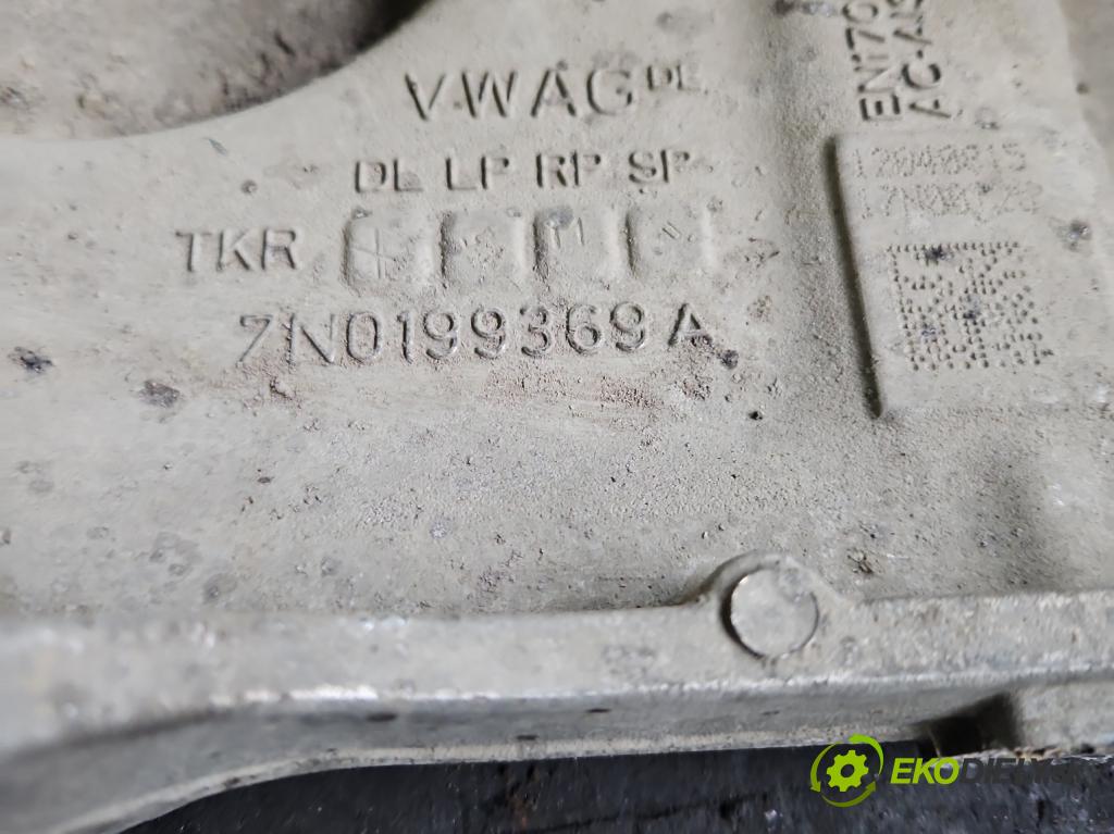 Vw Passat CC 2008-2016 2.0 TDI 140 HP manual 103 kW 1968 cm3 4- výstuha motora 7N0199369A