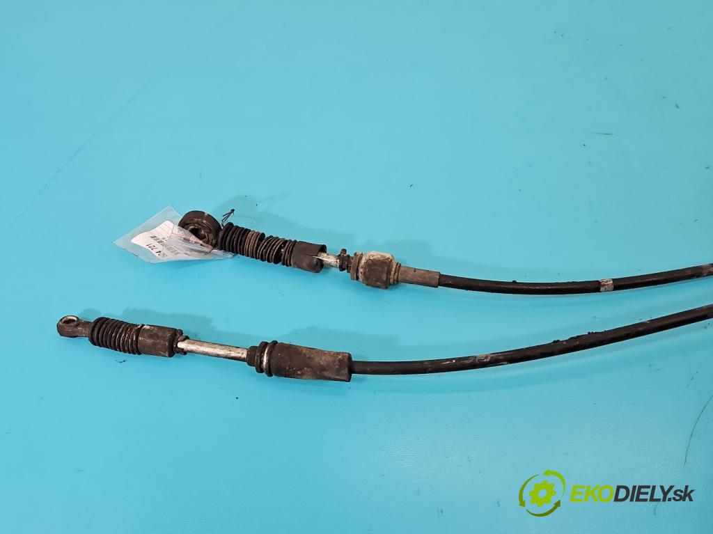 Fiat Panda II 2003-2012 1.1 54 HP manual 40 kW 1108 cm3 5- Páka: Změny: stupeň,rýchlosť  (Rýchlostná páka (kulisa))