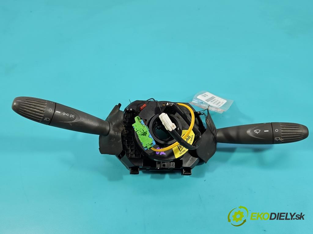 Fiat Panda II 2003-2012 1.1 54 HP manual 40 kW 1108 cm3 5- prepínač komplex: 735360978 (Prepínacie páčky pod volantom)