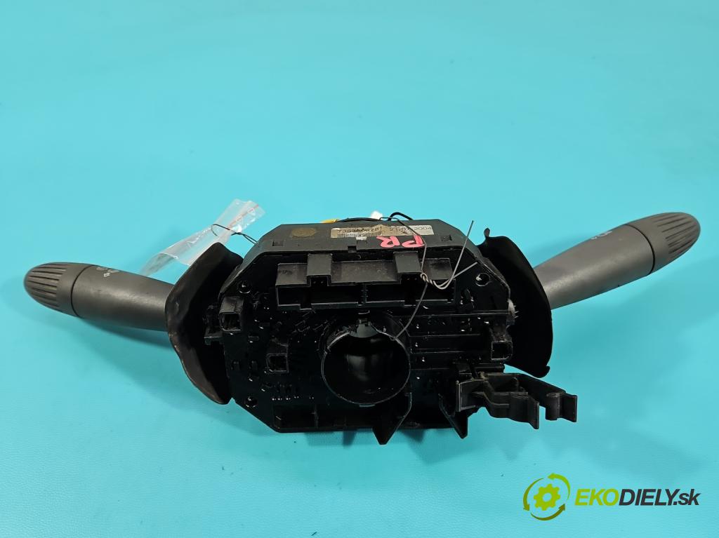 Fiat Panda II 2003-2012 1.1 54 HP manual 40 kW 1108 cm3 5- prepínač komplex: 735360978 (Prepínacie páčky pod volantom)