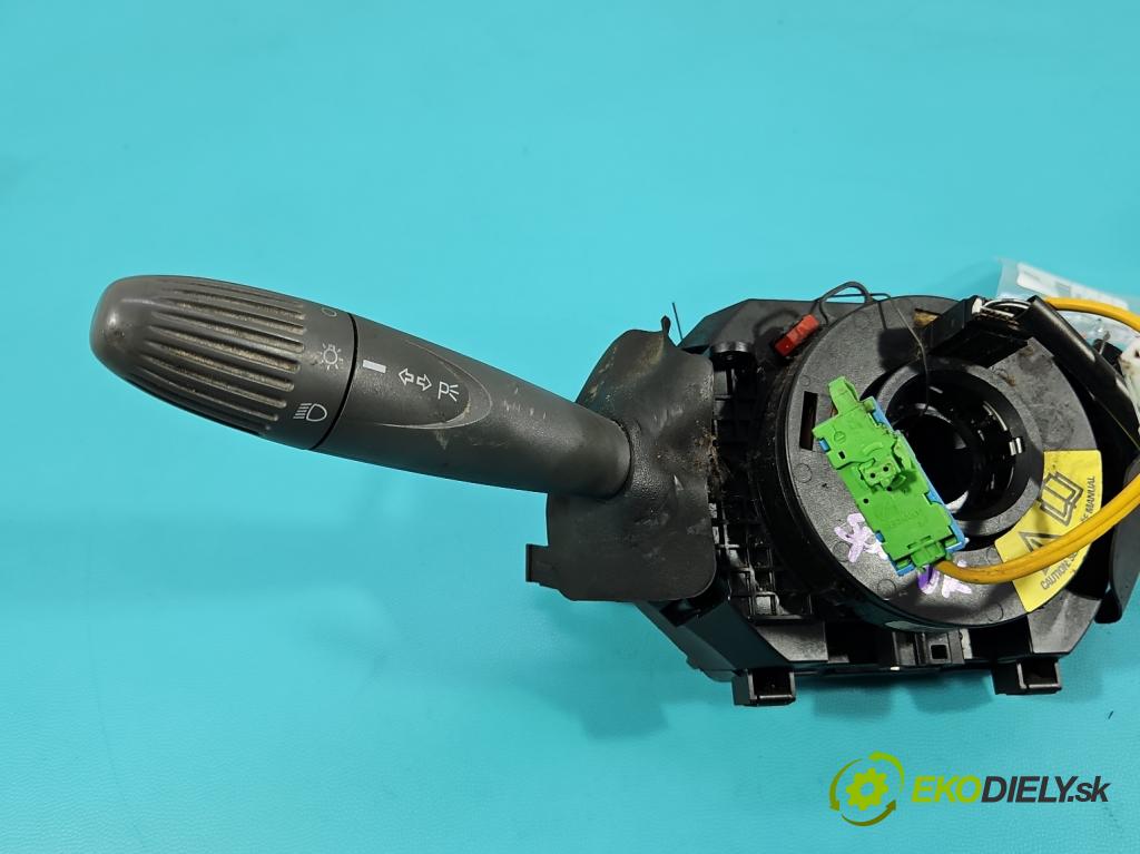 Fiat Panda II 2003-2012 1.1 54 HP manual 40 kW 1108 cm3 5- prepínač komplex: 735360978 (Prepínacie páčky pod volantom)