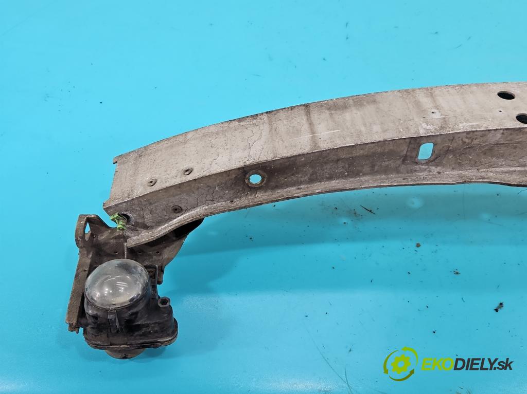 Audi A6 C5 1997-2004 2.4 V6 165 HP automatic 121 kW 2393 cm3 4- výstuha nárazník predné 4B0807109